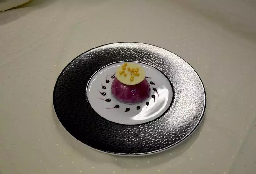 فندق Chez Jeannette