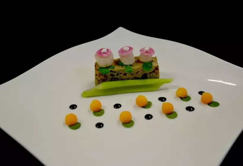 فندق Chez Jeannette