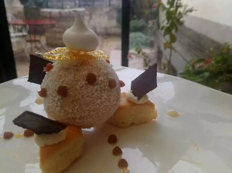 فندق Chez Jeannette