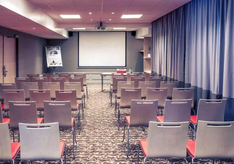 Отель Hôtel Mercure Grenoble Centre Président