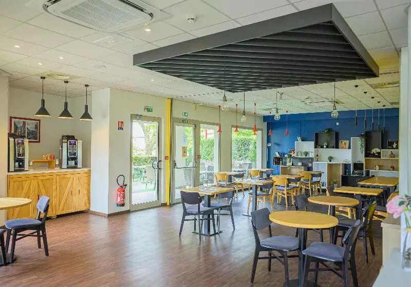 فندق Ibis Strasbourg Aeroport Le Zenith