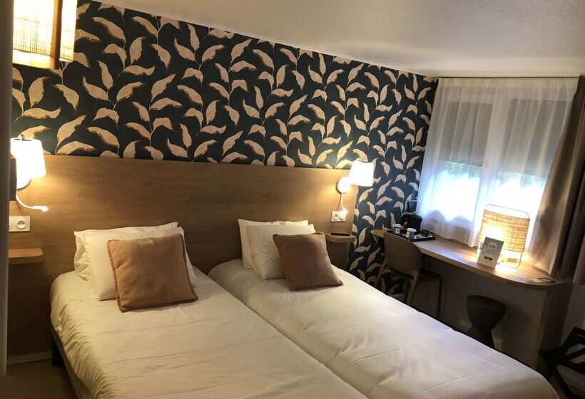 هتل Kyriad Honfleur  La Riviere Saint Sauveur