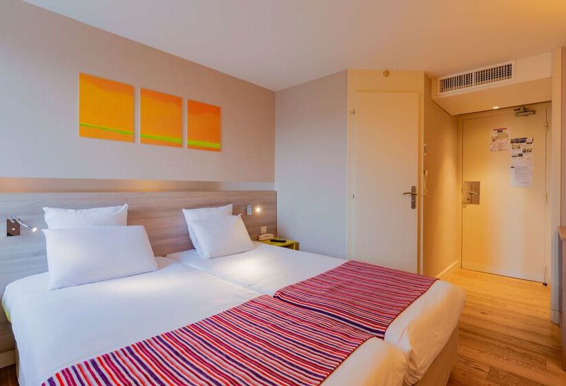 Hotel Kyriad Lyon Est  Saint Bonnet De Mure