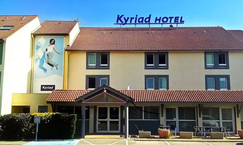 Отель Kyriad Lyon Est  Saint Bonnet De Mure