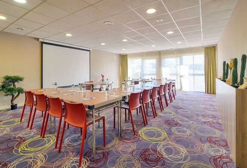 Hotel Kyriad Lyon Est  Saint Bonnet De Mure