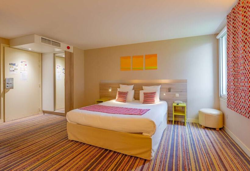 Hotel Kyriad Lyon Est  Saint Bonnet De Mure