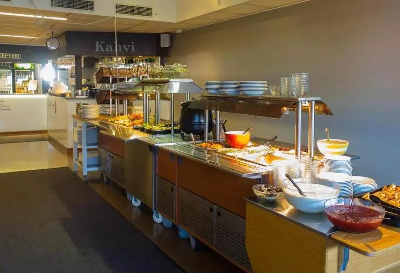 ホテル Li & Ravintola Martinhovi