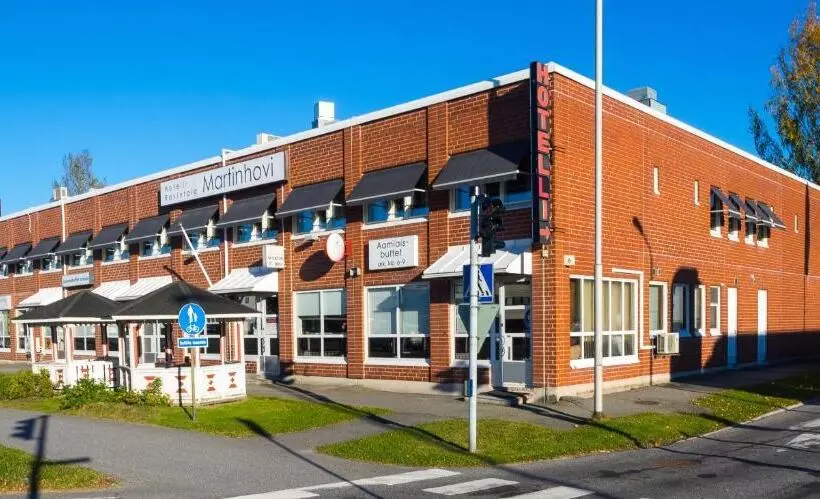 ホテル Li & Ravintola Martinhovi