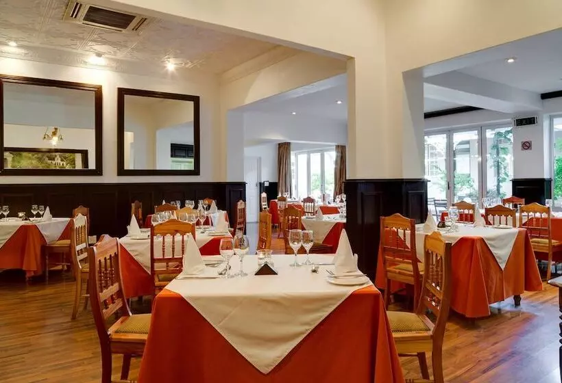 Protea Hotel By Marriott Dorpshuis & Spa Stellenbosch