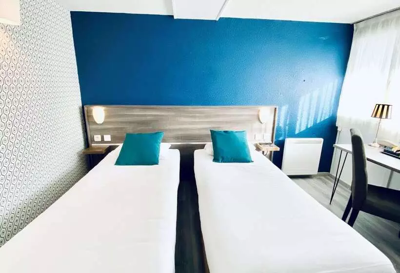 Отель Restaurant Kyriad de Péronne