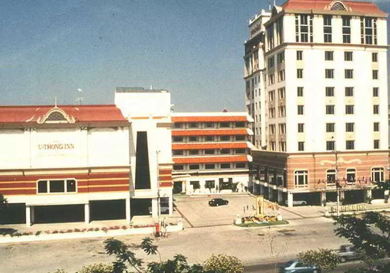 ホテル Uthong Inn