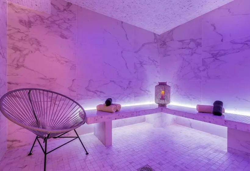 Best Western Plus Hotel Du Parc Chantilly