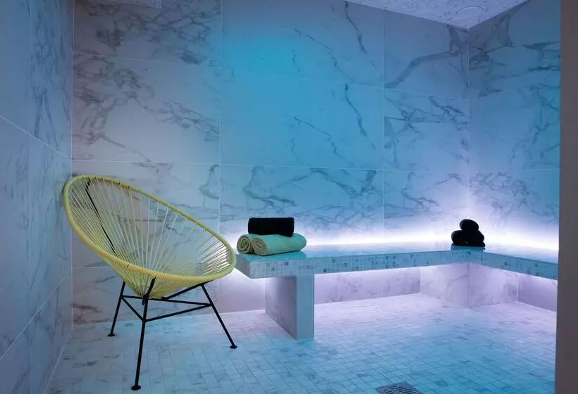 Best Western Plus Hotel Du Parc Chantilly