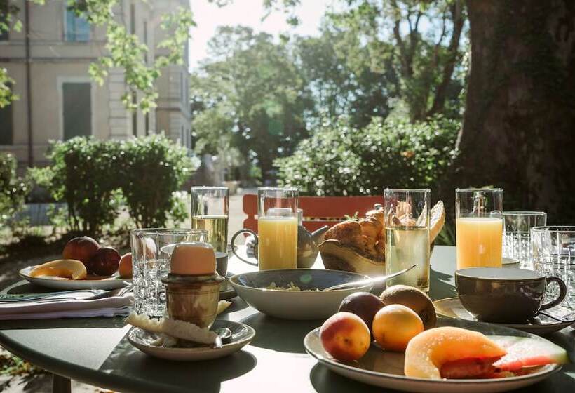 فندق Château De Montcaud