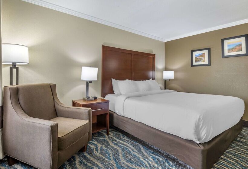 فندق Comfort Inn Asheville East Blue Ridge Pkwy Access