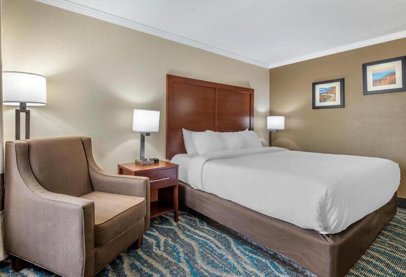 فندق Comfort Inn Asheville East Blue Ridge Pkwy Access