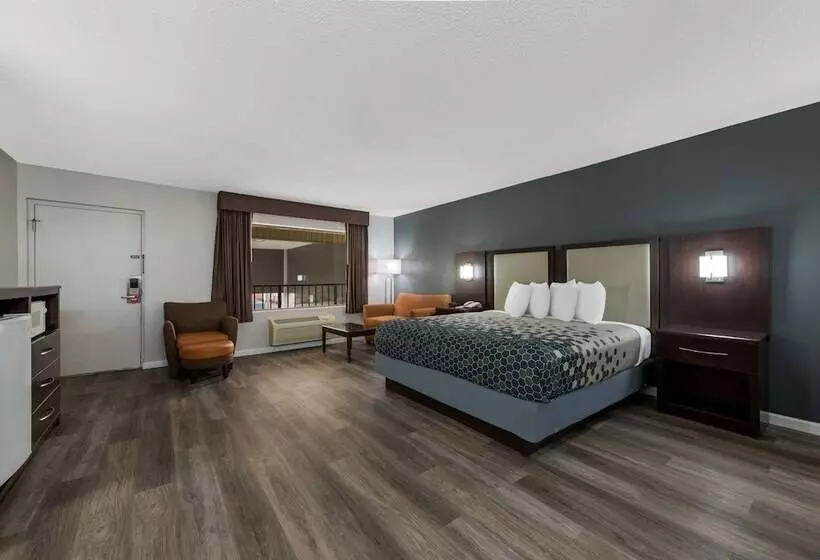 Отель Econo Lodge Cheraw Market Street