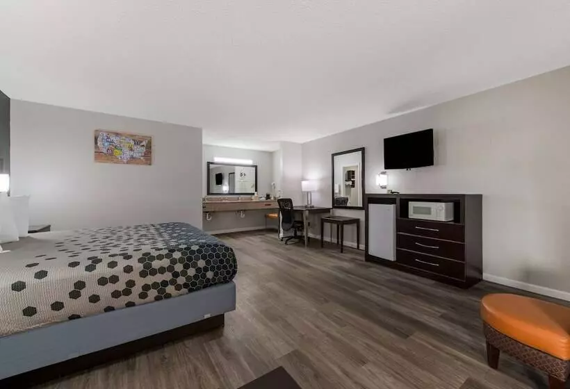 Отель Econo Lodge Cheraw Market Street