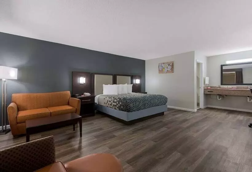 Отель Econo Lodge Cheraw Market Street