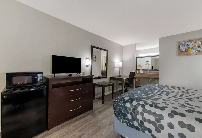 Отель Econo Lodge Cheraw Market Street