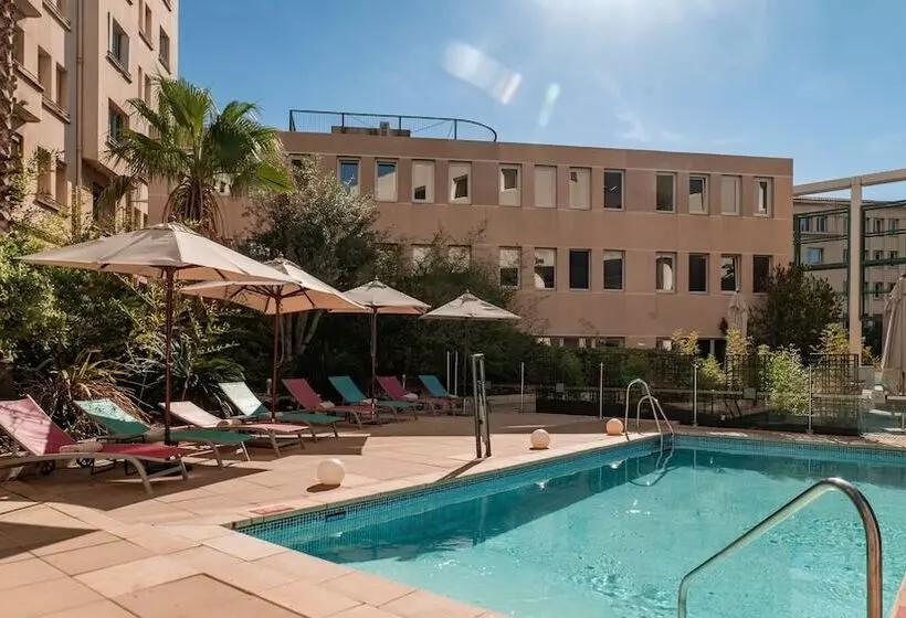 Отель Holiday Inn Toulon City Centre, An Ihg