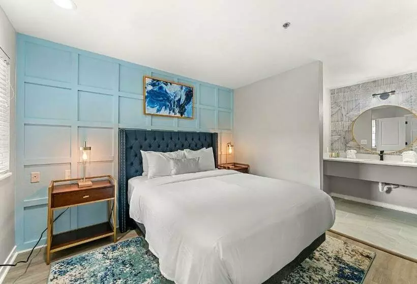 ホテル The 505 Collection