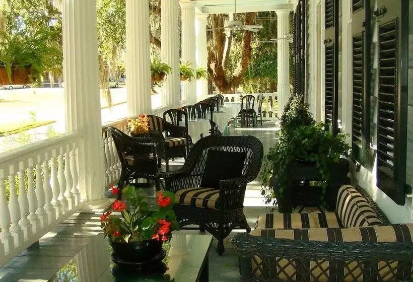 Отель Rhett House