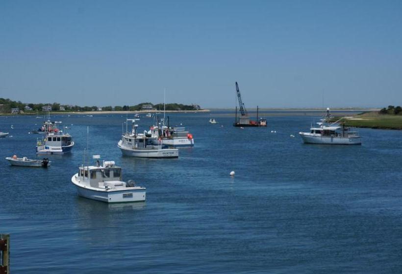 فندق على الطريق Chatham Tides