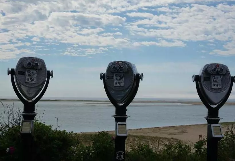 汽车旅馆  Chatham Tides