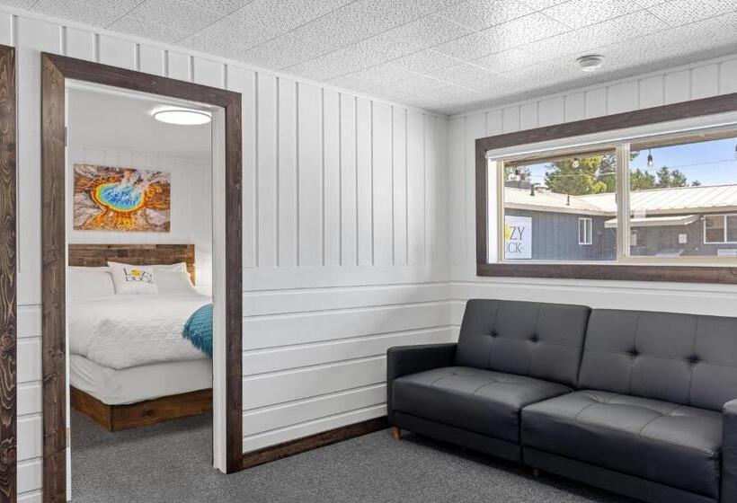 Motelli Lazy Duck Inn