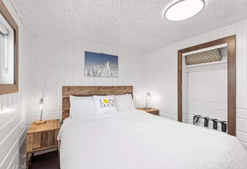 Мотель Lazy Duck Inn