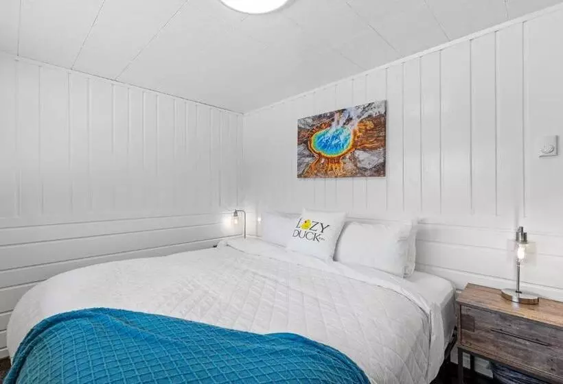 Мотель Lazy Duck Inn