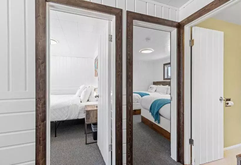 Мотель Lazy Duck Inn