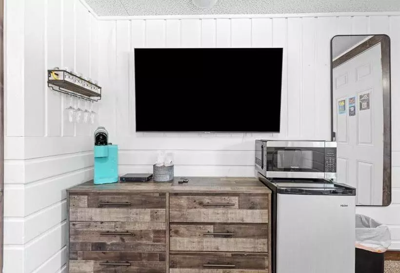 Мотель Lazy Duck Inn