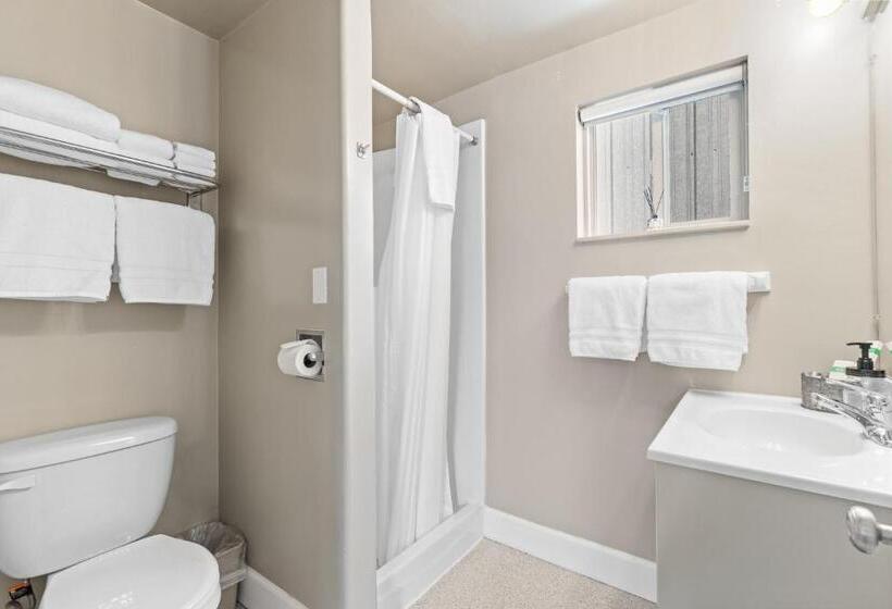 Motelli Lazy Duck Inn