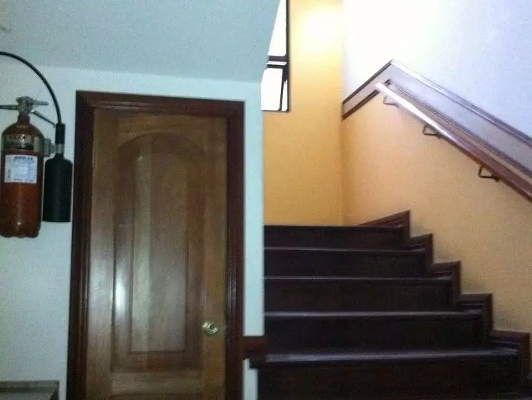 Aparthotel Los Yoses Suites