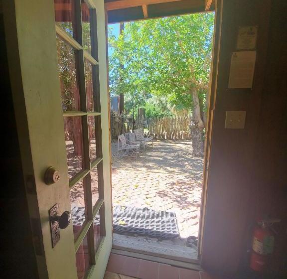 Отель 29 Palms Inn