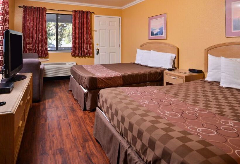 호텔 Americas Best Value Inn And Suites Clearlake