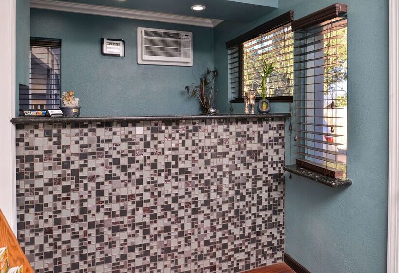 호텔 Americas Best Value Inn And Suites Clearlake