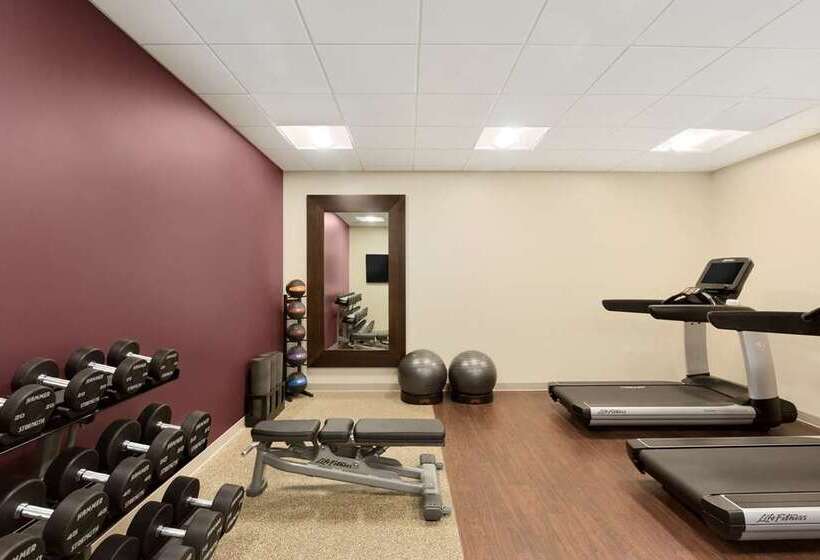 فندق Embassy Suites By Hilton Phoenix Downtown North