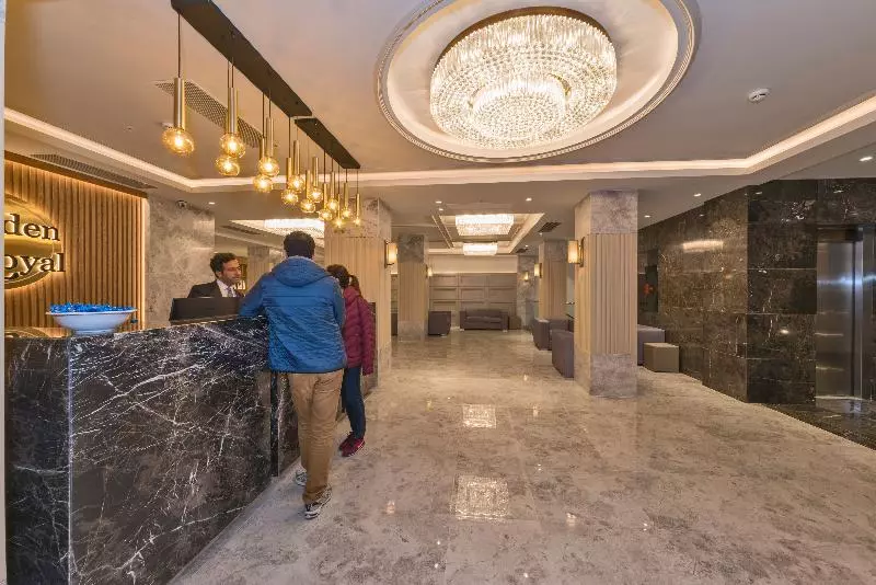 Golden Royal Hotel & Spa