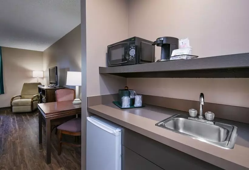 هتل Guest Inn & Suites  Midtown Medical Center