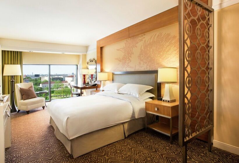 هتل Hilton University Of Houston