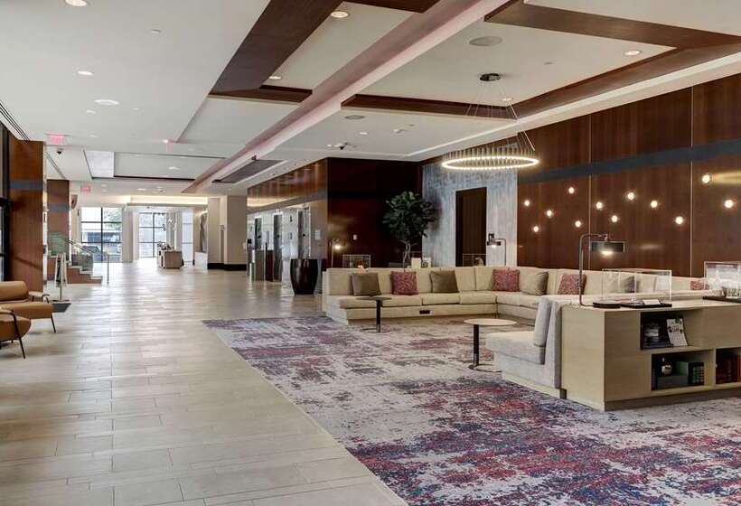 هتل Hilton University Of Houston