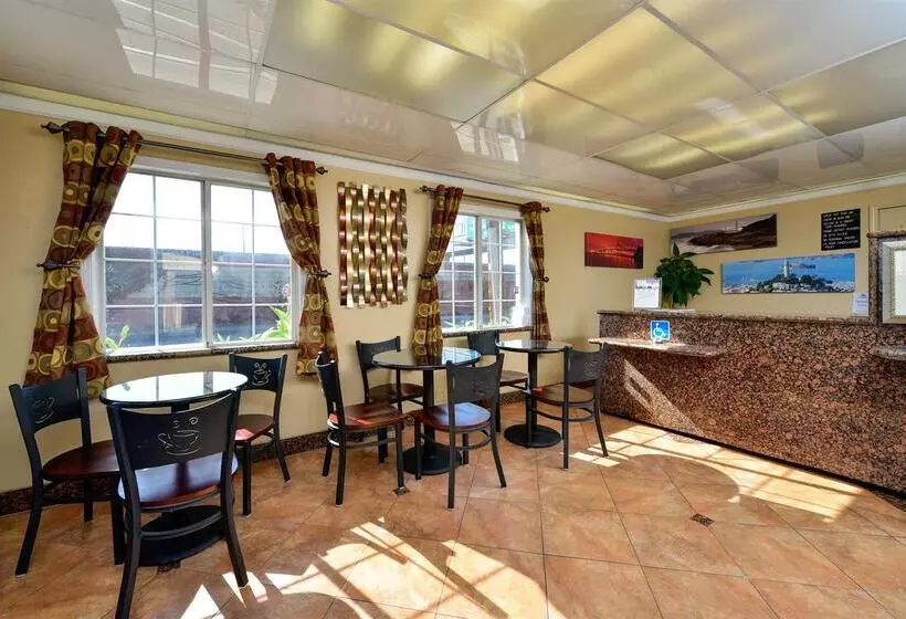 ホテル Inn At Bayshore