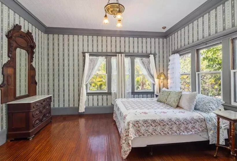 酒店 Manoa Valley Inn