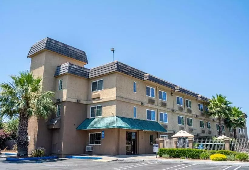 호텔 Spark By Hilton Modesto