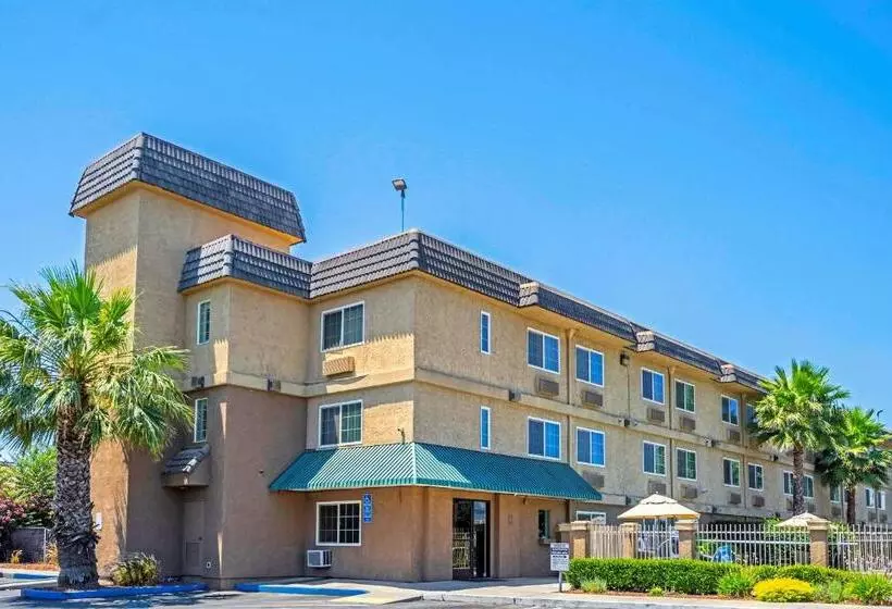 호텔 Spark By Hilton Modesto