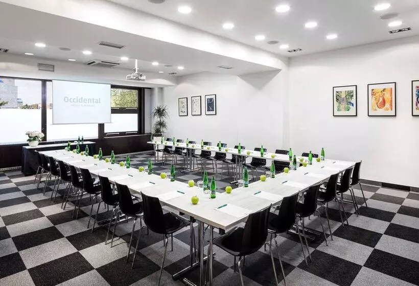 酒店 Occidental Praha