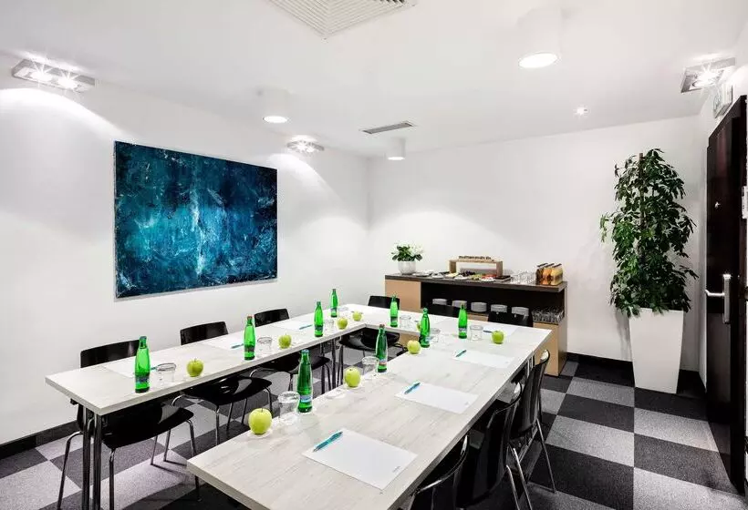 酒店 Occidental Praha